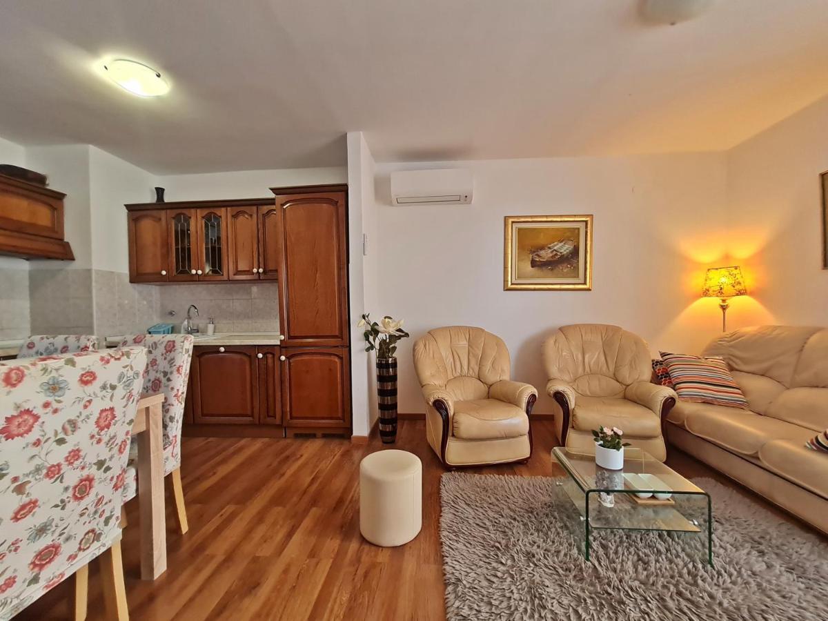 Apartment Nina Marie II Split Exteriér fotografie